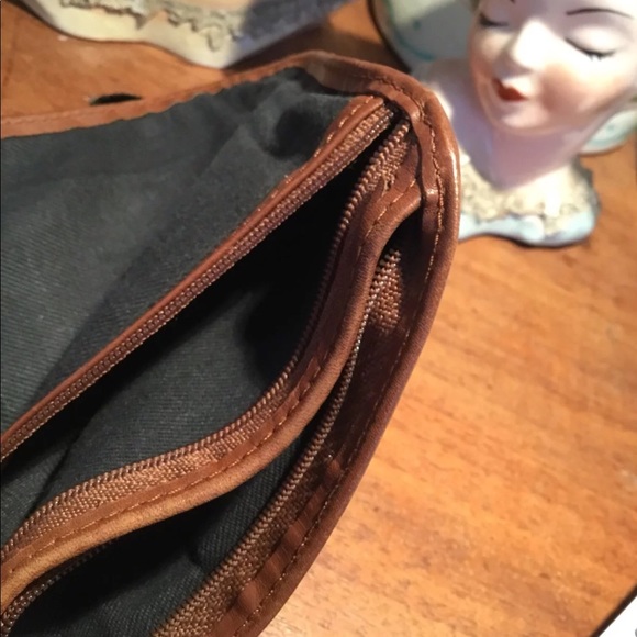 ❤️SOLD❤️ LLBean Travel Wallet Crossbody - Picture 7 of 8